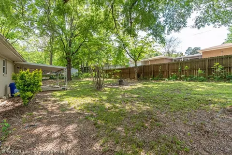 Exterior - 215 N 57th St, Fort Smith, AR 72903 photo 10 of 11