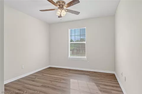 Bedroom - 836 Eagle Crest Dr, Alma, AR 72921 photo 3 of 9