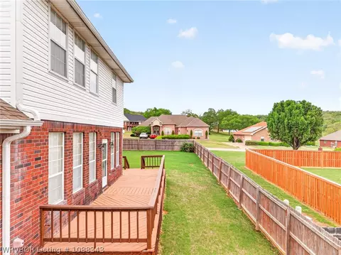 Exterior - 836 Eagle Crest Dr, Alma, AR 72921 photo 5 of 11