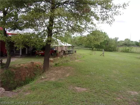 823 E Harden St, Altus, AR 72821 photo 24