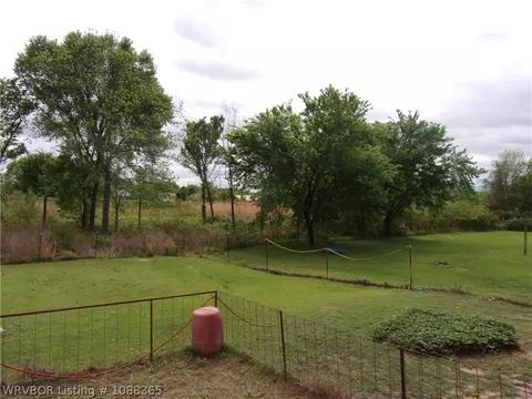 823 E Harden St, Altus, AR 72821 photo 7