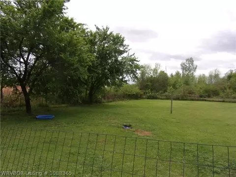 823 E Harden St, Altus, AR 72821 photo 8