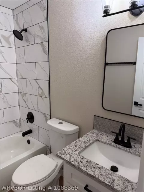 Bath - 6725 Jackson St, Fort Smith, AR 72903 photo 2 of 3