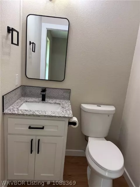 Bath - 6725 Jackson St, Fort Smith, AR 72903 photo 3 of 3