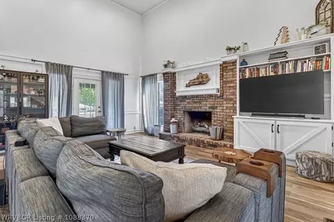 Living - 3001 S 105th St, Fort Smith, AR 72903 photo 1 of 3