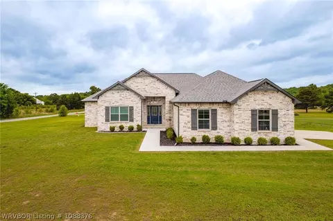 477387 E 1090 Rd, Roland, OK 74954