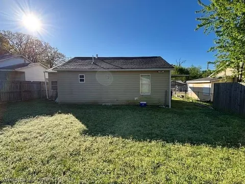 5105 Meyers St, Fort Smith, AR 72904 photo 8