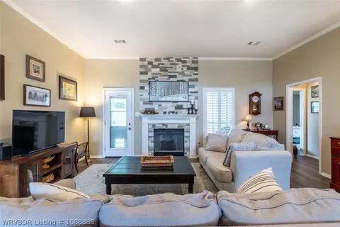 Living - 6428 Galven, Fort Smith, AR 72916 photo 3 of 6
