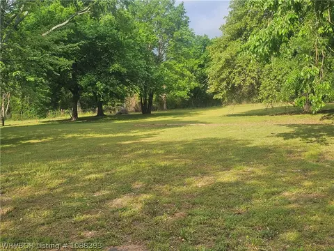 218 Rosalee St, Paris, AR 72855 photo 3