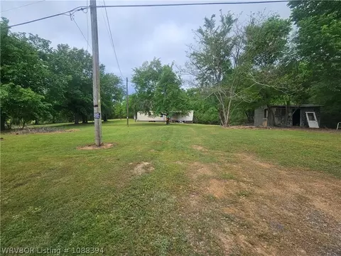 306 Rosalee St, Paris, AR 72855