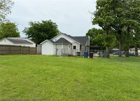 Exterior - 1507 S 17th St, Fort Smith, AR 72901 photo 12 of 13
