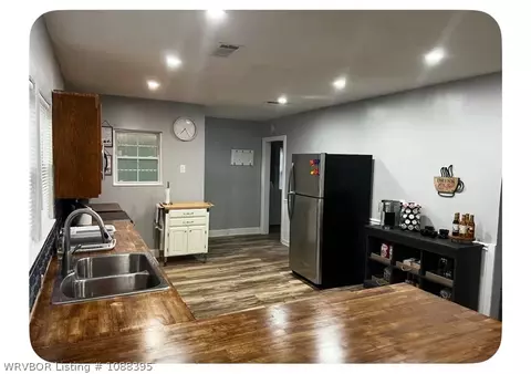 Kitchen - 1507 S 17th St, Fort Smith, AR 72901 photo 1 of 3