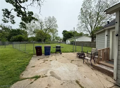 Exterior - 1507 S 17th St, Fort Smith, AR 72901 photo 10 of 13