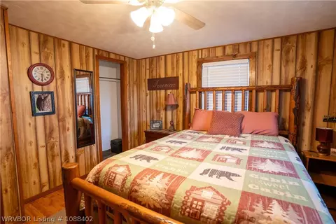 Bedroom - 59116 Muse Ln, Muse, OK 74949 photo 3 of 5