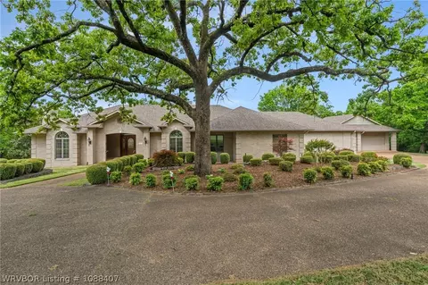 1714 Hendricks Blvd, Fort Smith, AR 72903