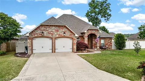 8915 S 12th St, Fort Smith, AR 72908