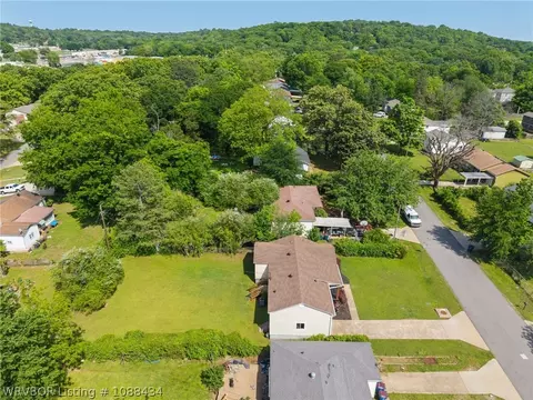 View/Area - 1605 S Independence St, Fort Smith, AR 72901 photo 3 of 6