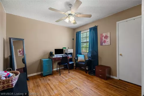 Bedroom - 1605 S Independence St, Fort Smith, AR 72901 photo 4 of 7