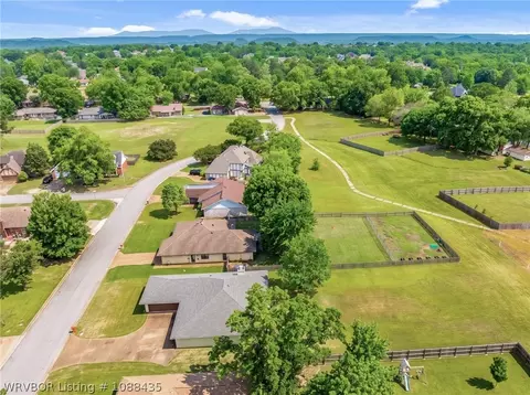 View/Area - 9900 Kingsley Pl, Fort Smith, AR 72908 photo 1 of 5
