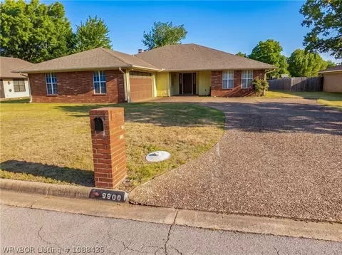 Exterior - 9900 Kingsley Pl, Fort Smith, AR 72908 photo 2 of 7