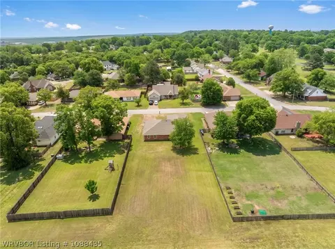 View/Area - 9900 Kingsley Pl, Fort Smith, AR 72908 photo 3 of 5
