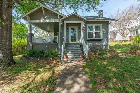 512 N Elm St, Paris, AR 72855
