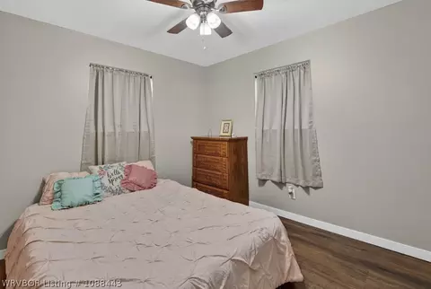 Bedroom - 4014 Pleasant St, Ozark, AR 72949 photo 2 of 6