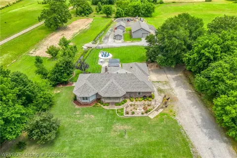 62 N Kibler Hwy, Alma, AR 72921