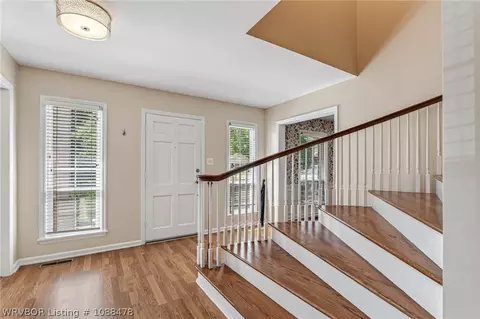 Entry Way - 3205 S 28th St, Fort Smith, AR 72901 photo 4 of 8