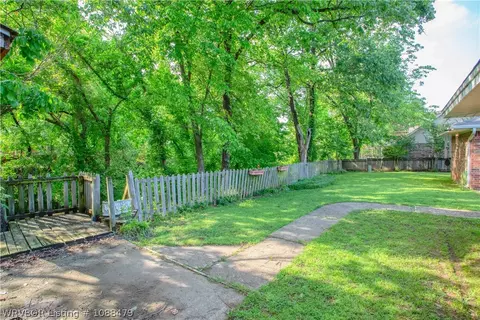 Exterior - 3008 Briar Cv, Fort Smith, AR 72903 photo 4 of 8