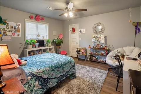 Bedroom - 3008 Briar Cv, Fort Smith, AR 72903 photo 3 of 4
