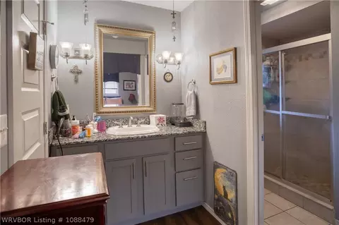 Bath - 3008 Briar Cv, Fort Smith, AR 72903 photo 3 of 3
