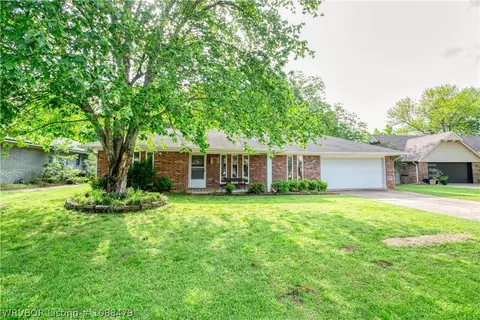 3008 Briar Cv, Fort Smith, AR 72903