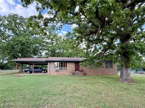 20 W Ellington St, Magazine, AR 72943