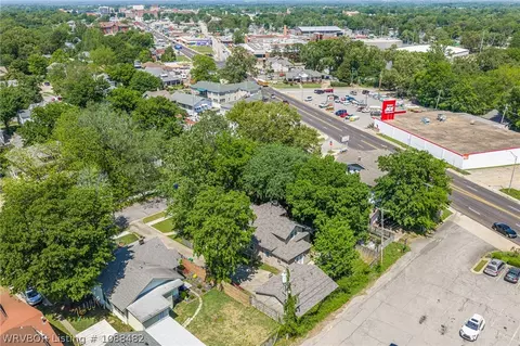 View/Area - 807 S 26th St, Fort Smith, AR 72901 photo 3 of 12