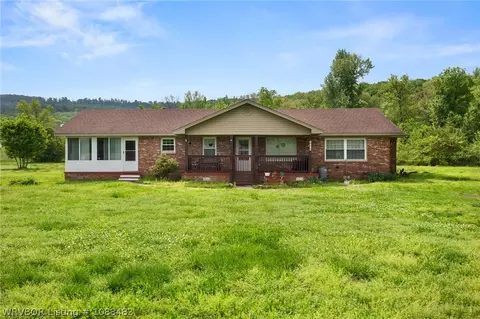 1950 Lake Fort Smith Rd, Mountainburg, AR 72946