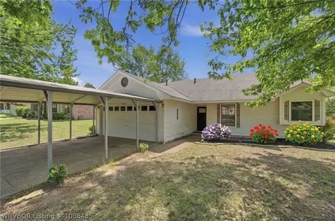 3505 Cherry St, Van Buren, AR 72956