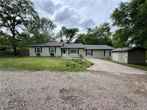 1403 Branch St, Van Buren, AR 72956