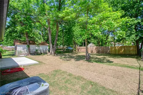 Exterior - 1220 N 37 St, Fort Smith, AR 72904 photo 8 of 9