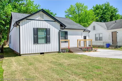 Exterior - 1220 N 37 St, Fort Smith, AR 72904 photo 3 of 9
