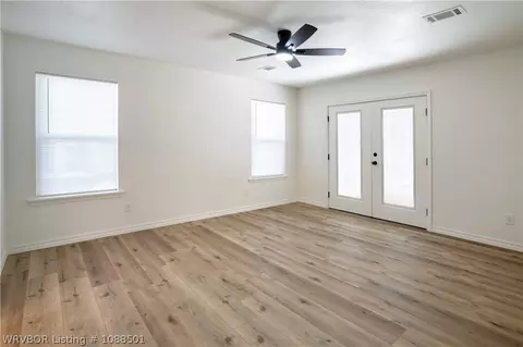 Living - 1220 N 37 St, Fort Smith, AR 72904 photo 4 of 4