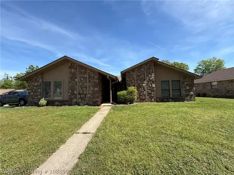 9317 Belhaven, Fort Smith, AR 72908