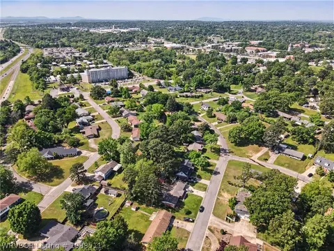View/Area - 5820 Chippewa, Fort Smith, AR 72904 photo 4 of 7