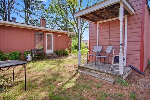 Exterior - 5820 Chippewa, Fort Smith, AR 72904 photo 4 of 6