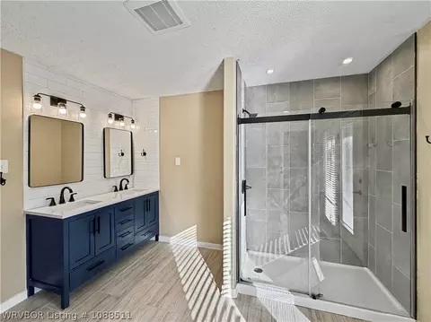 Bath - 5820 Chippewa, Fort Smith, AR 72904 photo 1 of 5