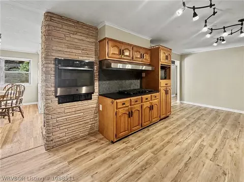Kitchen - 5820 Chippewa, Fort Smith, AR 72904 photo 2 of 5