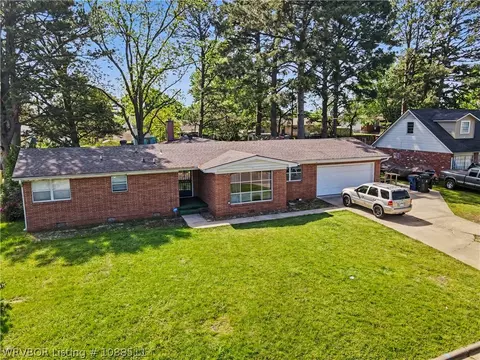 5820 Chippewa, Fort Smith, AR 72904