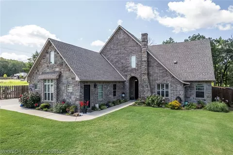 7304 Stonebrook Dr, Fort Smith, AR 72916