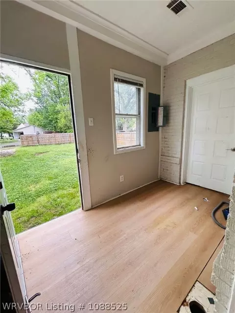 Entry Way - 615 N 21st St, Fort Smith, AR 72901 photo 3 of 3