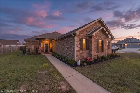 304 Rock Cir, Lavaca, AR 72941